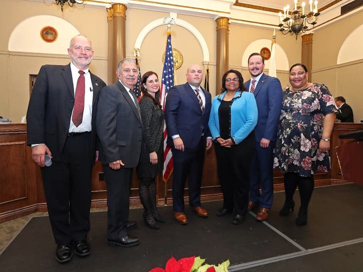 HighProfile Democrats Flock To Bloomfield For SwearingIn Event Bloomfield, NJ Patch