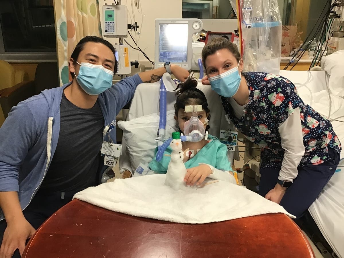 On Friday, Saint Barnabas Medical Center in Livingston, NJ shared a message about a smile-inducing moment shared between a young patient, her mother and the hospital’s nursing team.