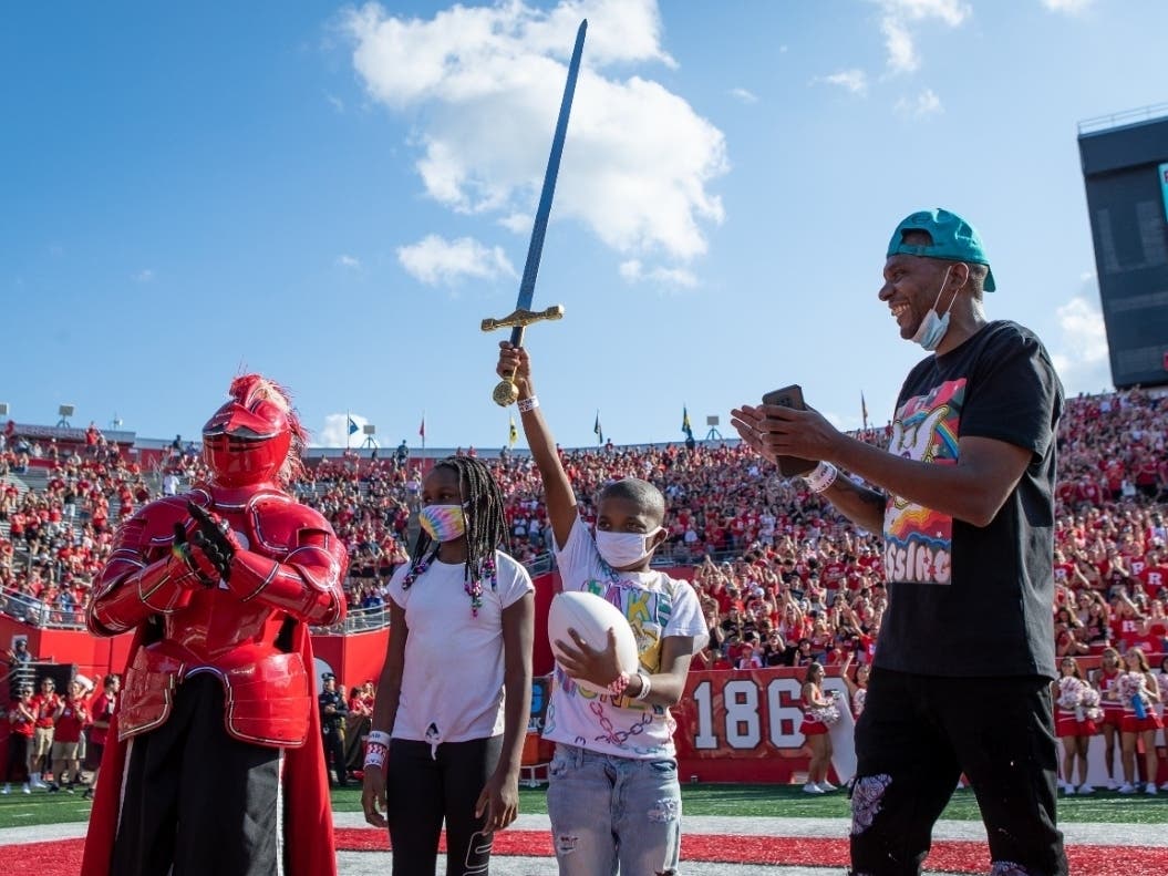 Rutgers Athletics and RWJBarnabas Health chose Isaiah Thom as their most recent “Shining Knight of the Game.”