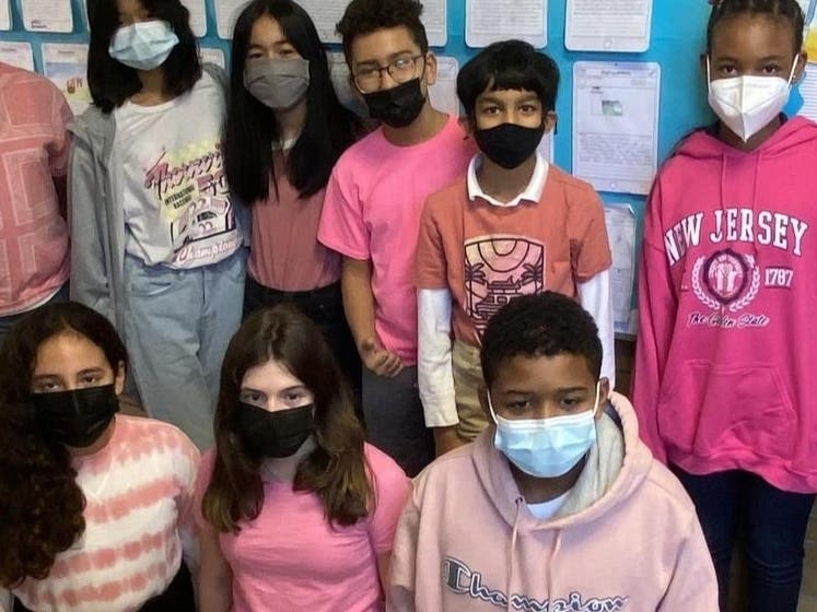 Students, parents and staff in the Belleville Public School District recently teamed up for their sixth annual “Pink Out,” a fundraising campaign that raises money in the name of fighting breast cancer.