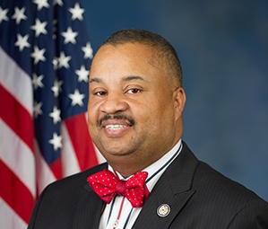 A congressman from New Jersey who chairs a key federal transportation committee is praising a deal that may have averted a national freight railroad strike.