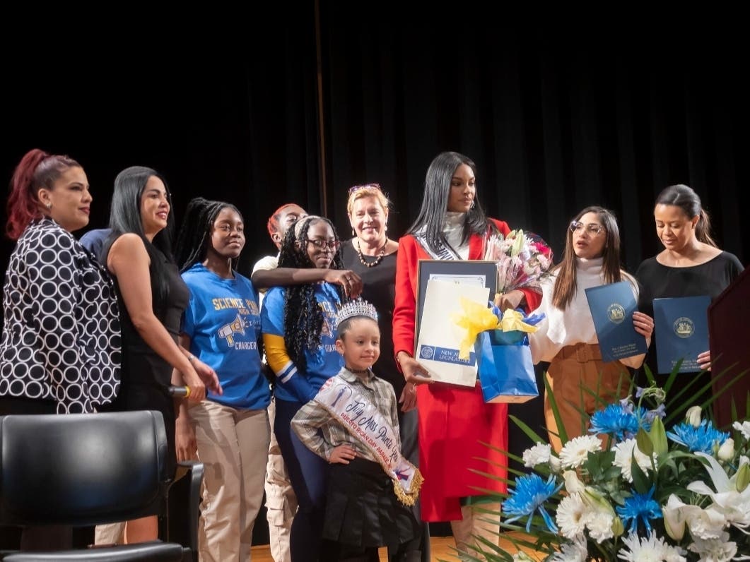 Essex County got an inspiring visit from Ashley Cariño, the reigning Miss Universe Puerto Rico, when she made a trip to a local high school on Tuesday.
