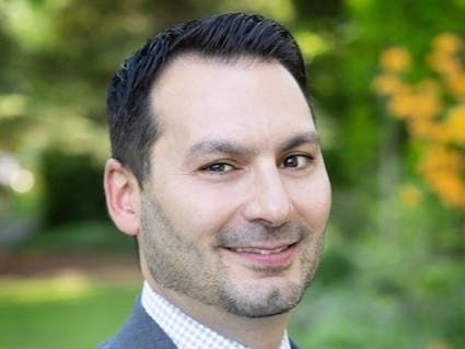 Peter Yacobellis announced his campaign for the 2024 mayoral race in Montclair on Wednesday.