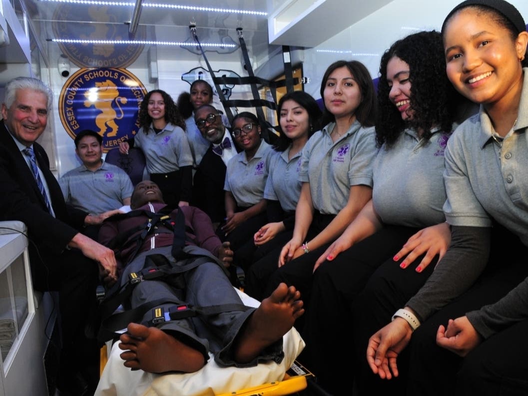 Elected officials and educators recently unveiled a new, life-size ambulance simulator at Essex County Newark Tech. It will be used to train students for future careers as emergency medical technicians.
