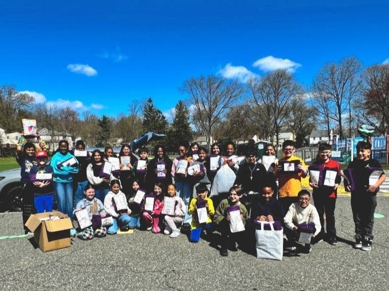Fifth grade students at Kelly Elementary School recently prepared 60 “Blankets of Hope” for people experiencing homelessness.
