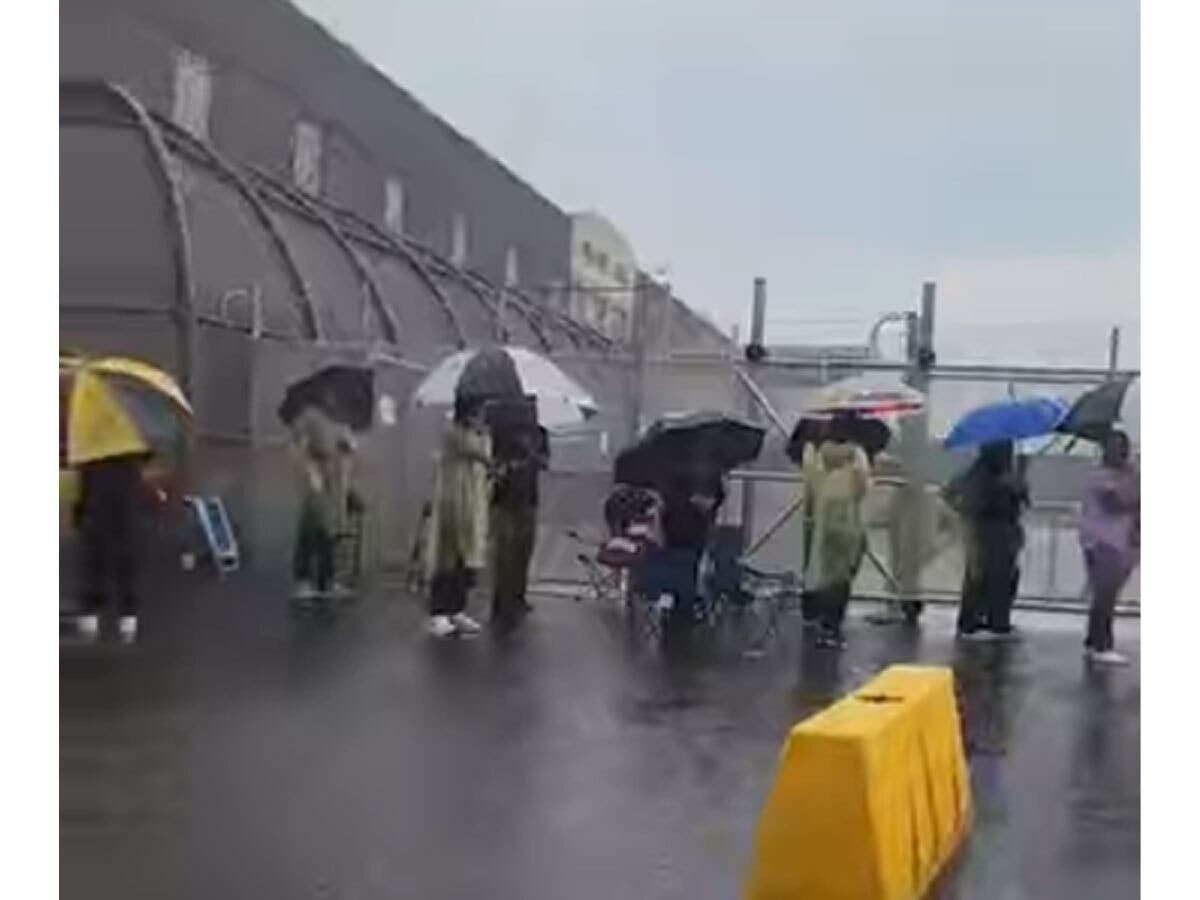 Ice Inhumane 'Inhumane, Unsafe': Visitors To ICE Prison In NJ Forced To Wait Near ...
