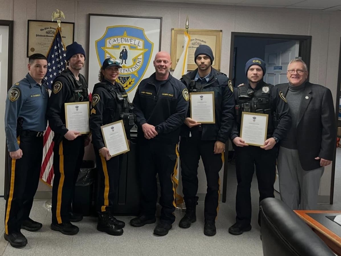 Several Caldwell police officers recently earned a commendation for their swift actions during a serious car crash.