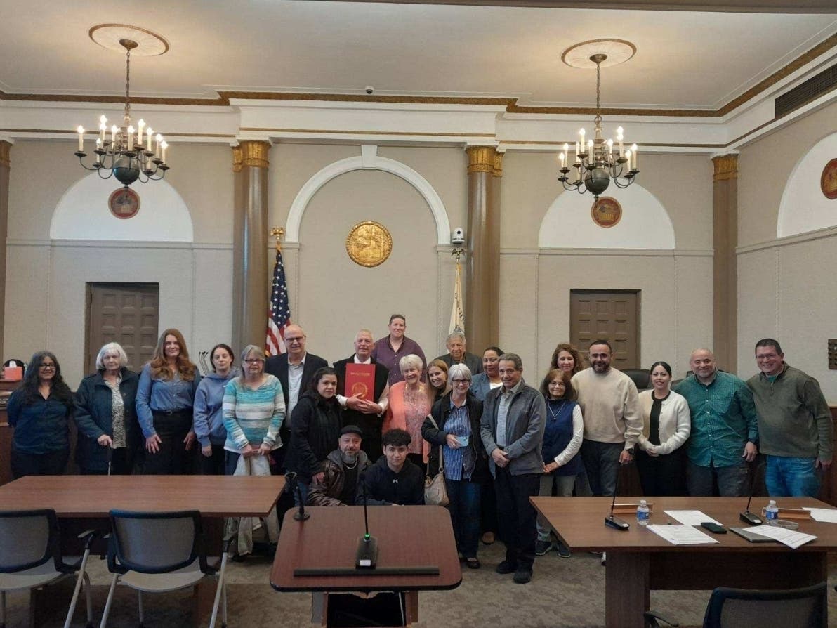 Longtime Bloomfield Mail Carrier Retires, Earns Proclamation From Town