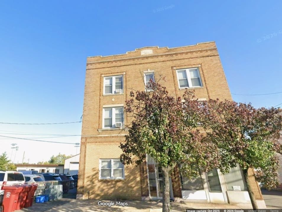 East Centre Realty LLC purchased 140 East Centre Street in Nutley, New Jersey from the seller, 140 East Centre St. LLC – a longtime family owner, according to The Kislak Company Inc.