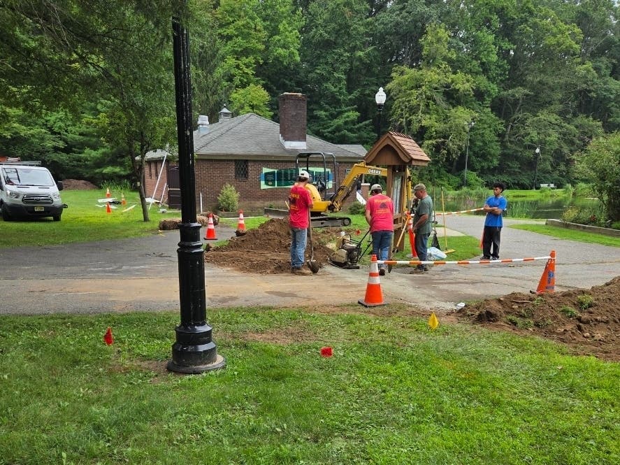 The Caldwell Environmental Commission is making progress on three new rain gardens, the borough recently announced.