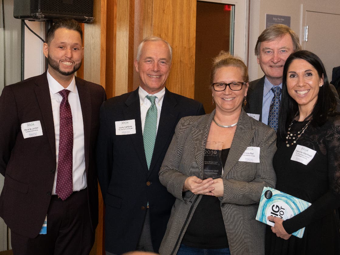 (L to R) Ricardo Jordan, Hank Ashforth, Erica Bell (Clocktower Close), Joseph McGee and Francine Matredi at the Stamford 2030 District’s 5th Annual Change Makers Award.