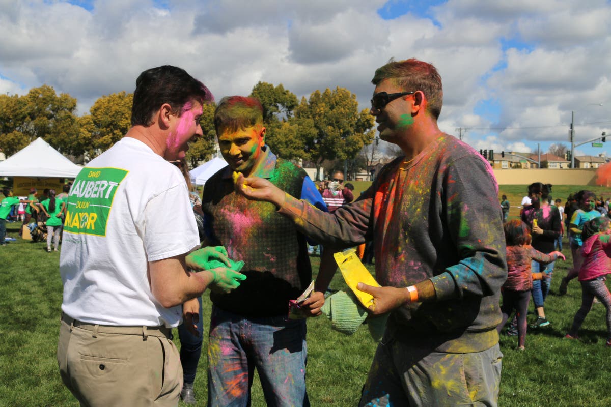 Mayor at Holi Festival Mayor at Holi Festival