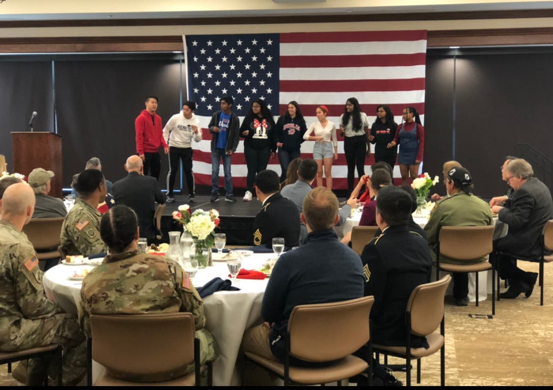 DHS Choir at Hometown Heroes Luncheon DHS Choir at Hometown Heroes Luncheon