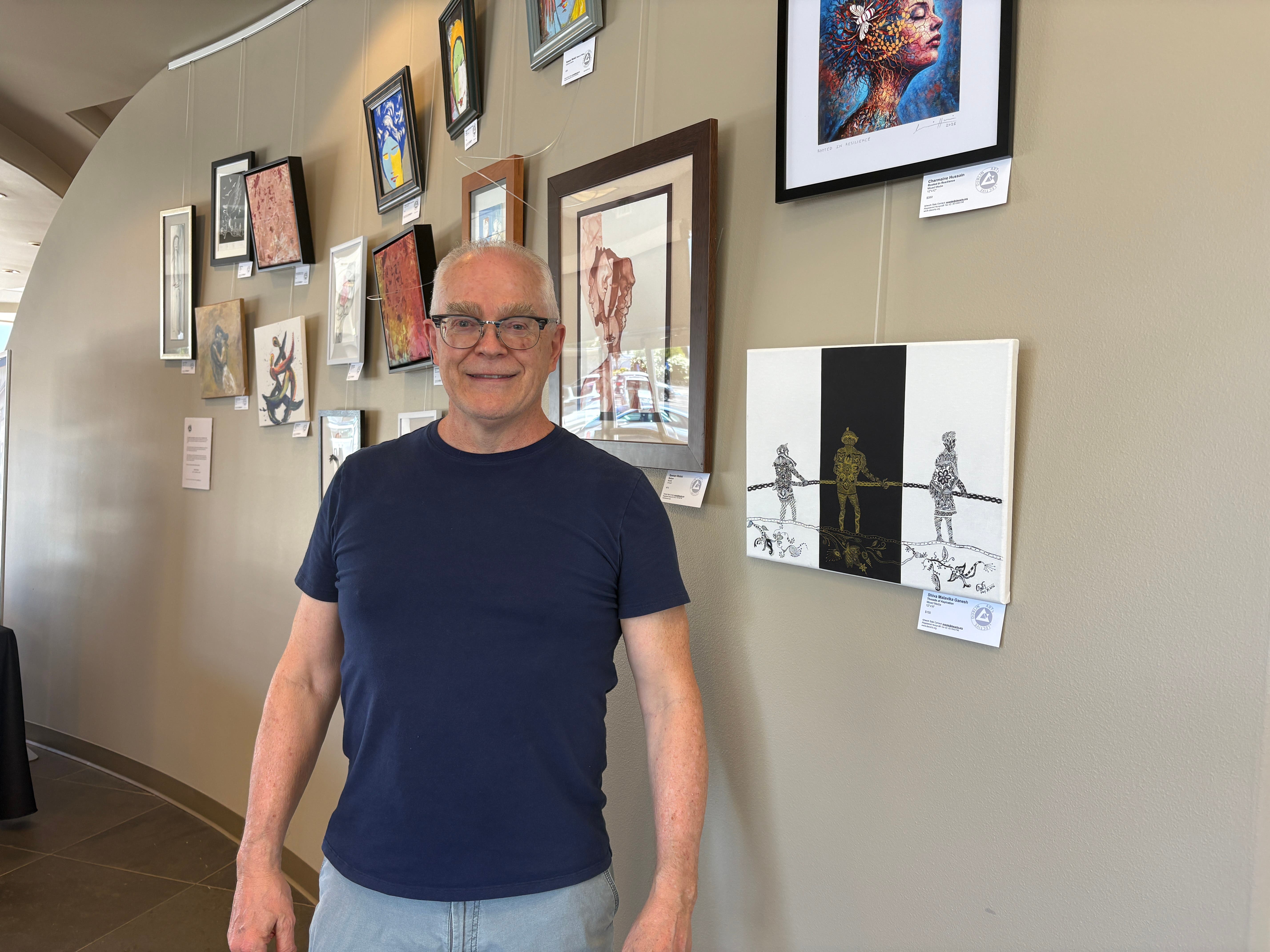 artist and artwork display