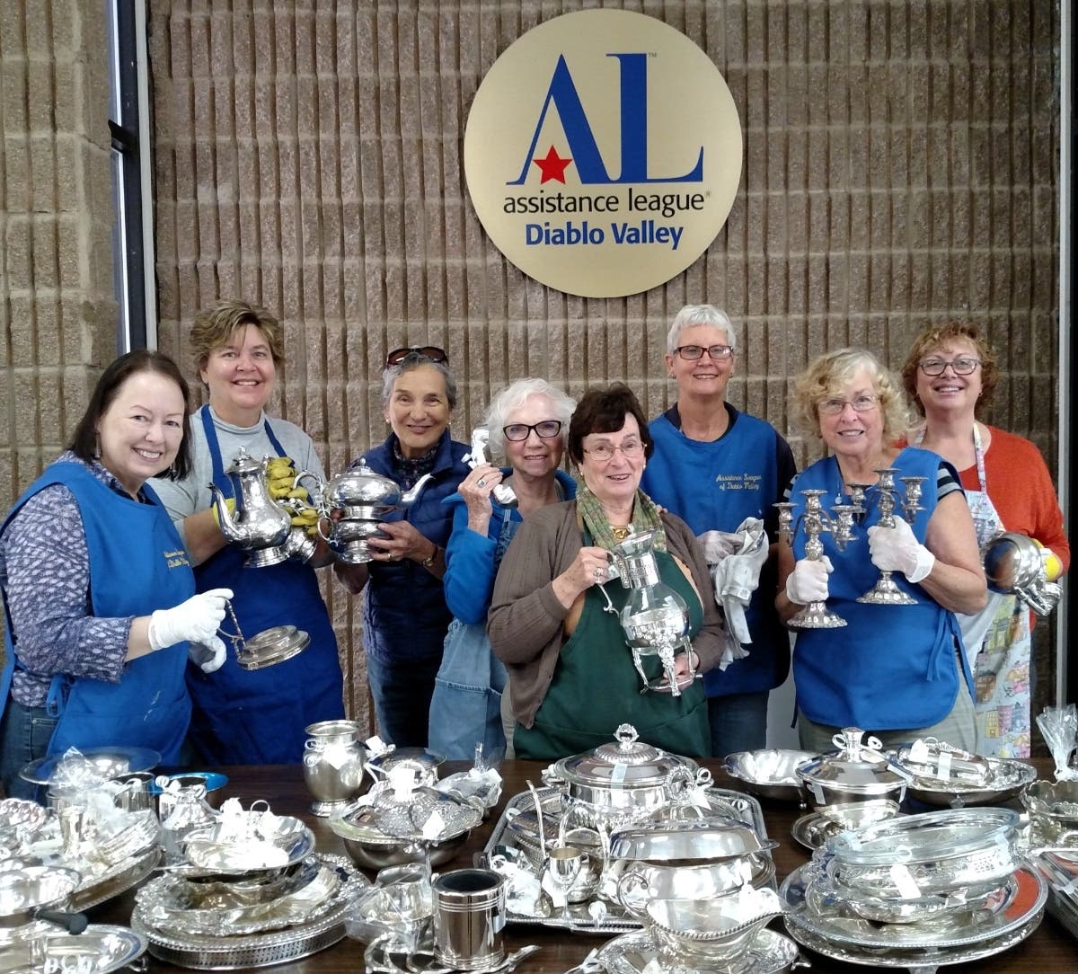 As with our 16 programs, these energetic volunteers give new meaning to the term “hands-on.” 