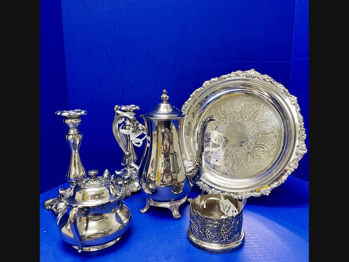 See how the light accentuates each item’s beauty and grace.