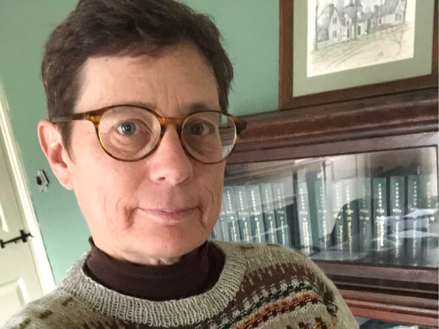 Lisa Bellet Collins practices law in Yardley, focusing on estate planning, elder law, and probate. 