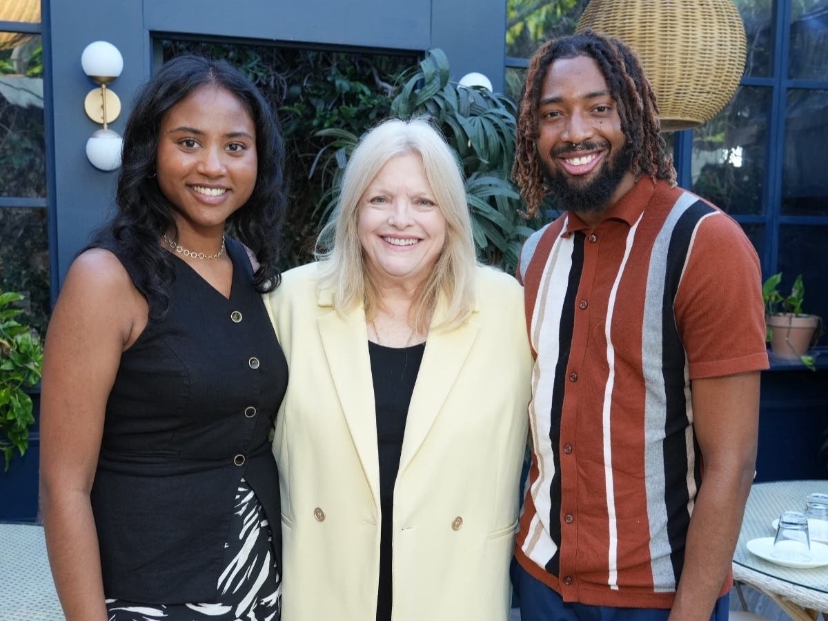 2024 Bob Bennett Future Leaders Maiya Jannah (left) and Miykael Stith (right) 
with Philanthropist Kelly Bennett in Los Angeles
