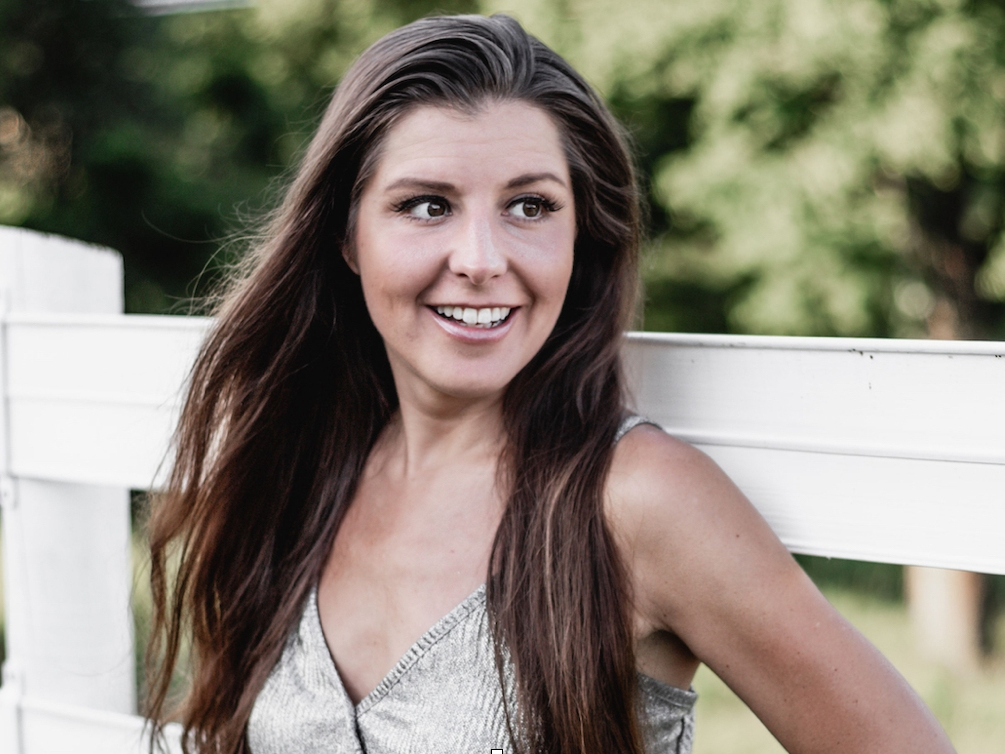 Carissa Biele is a new voice you'll be hearing a lot about in the upcoming months. She just signed with VNUE, INC.