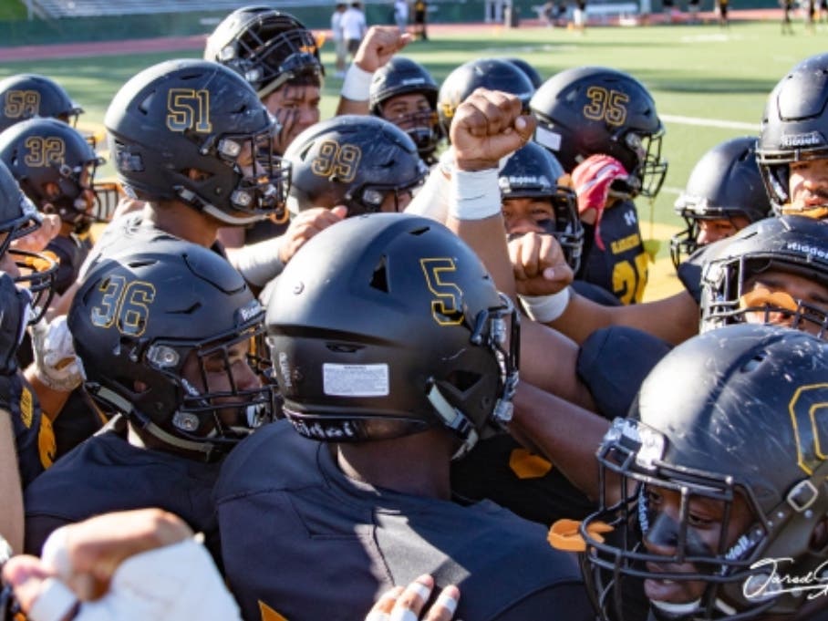 Chabot football players