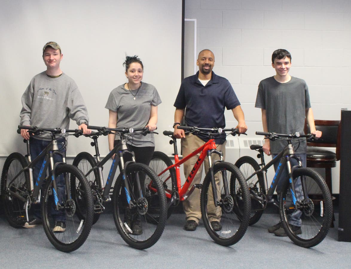 Collier School Mountain Bike Team 