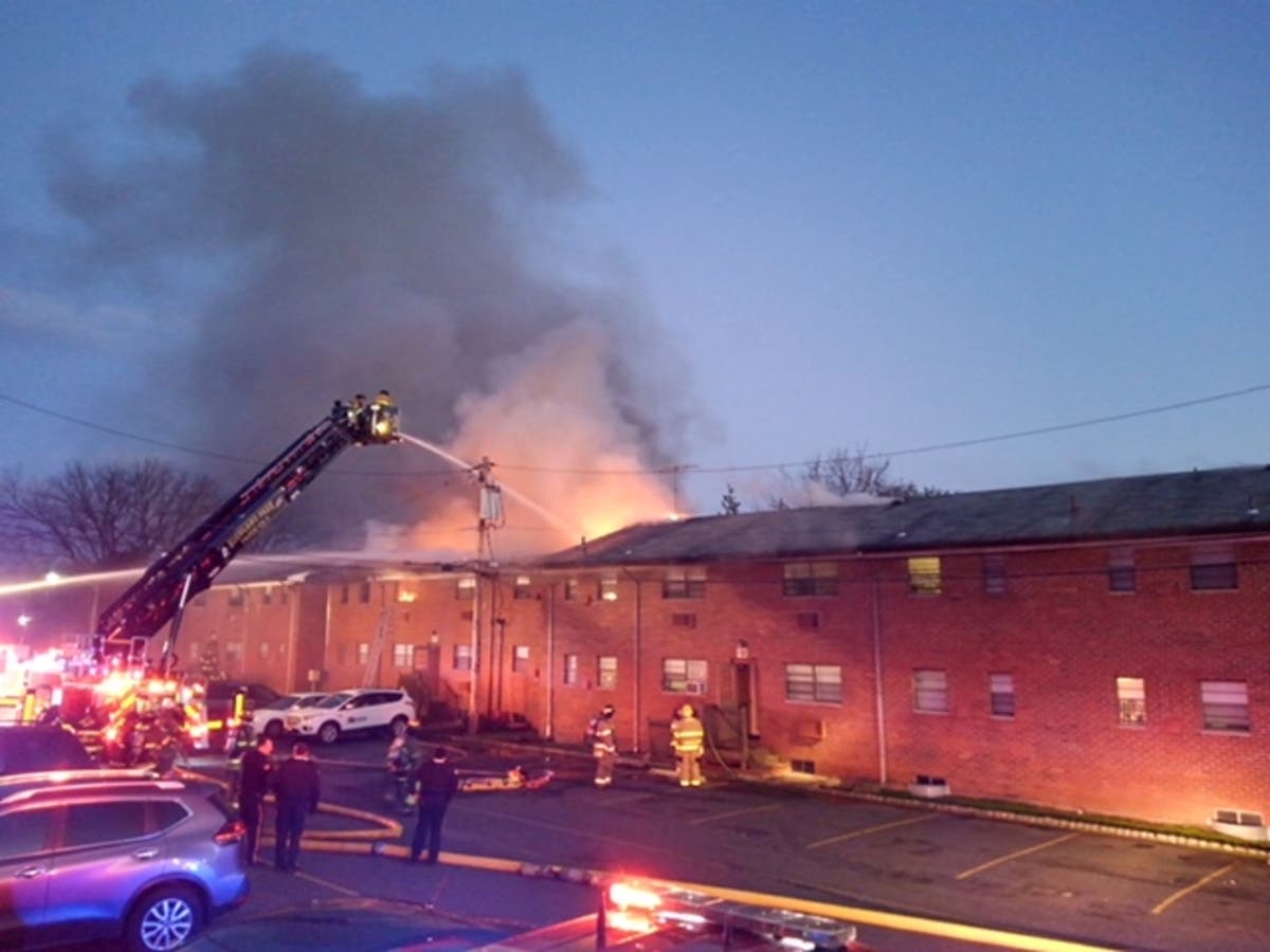 Christmas Eve Fire Tears Through Highland Park Apartment Complex | New ...