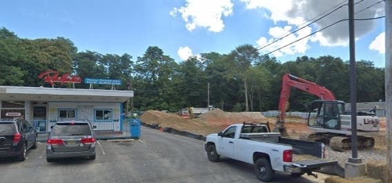 Ralph's Italian Ices in Hazlet has officially moved next door.