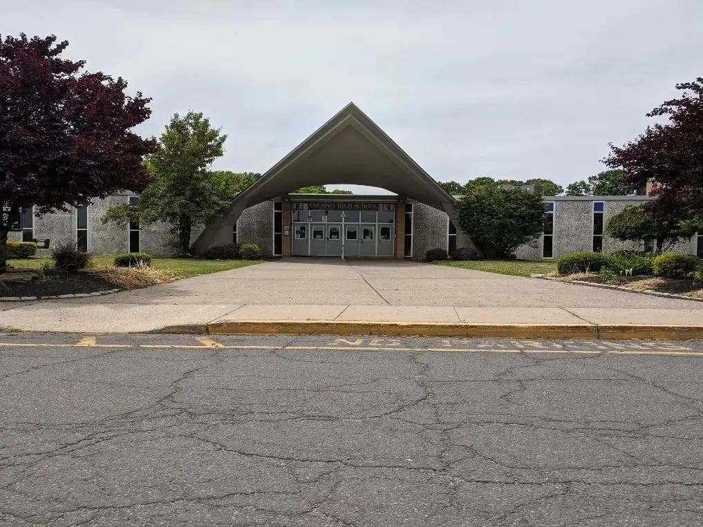 The front entrance of Colonia High School