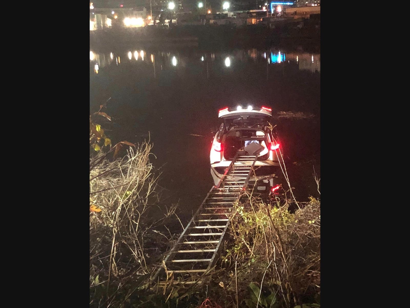 SUV Drives Into Passaic River In Kearny, Driver Rescued | Secaucus, NJ ...