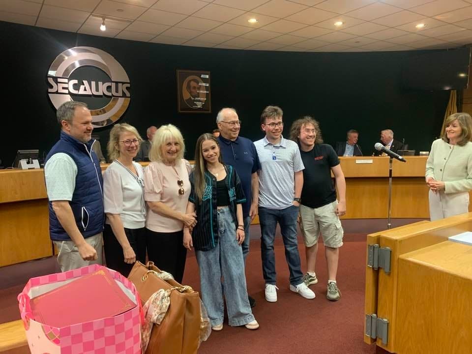 News small post card thumbnail