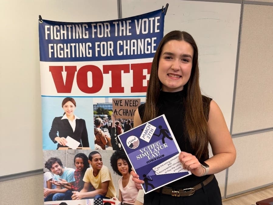 Aberdeen Teen Girl Wins Award For Her Project That Encourages Young Americas To Vote
