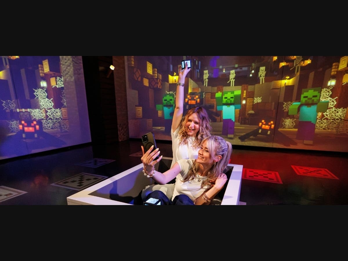 Minecraft Experience: Villager Rescue Will Open At American Dream ...