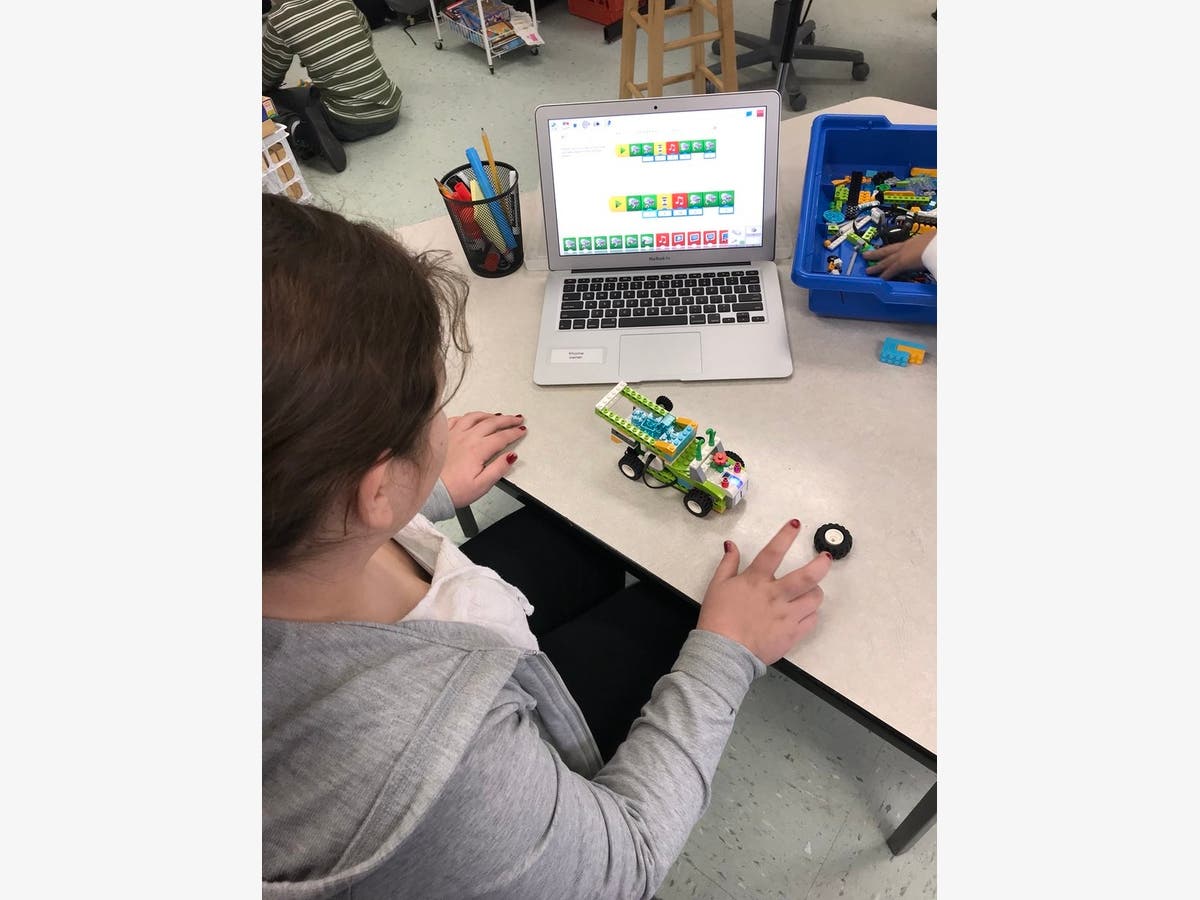 District 102 Schools Spotlight Computer Science in Hour of Code | La ...
