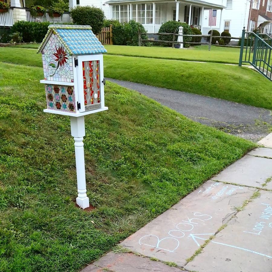News small post card thumbnail