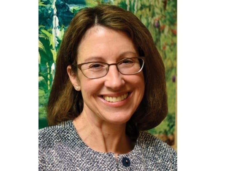 Get to know Mia Sacks. She is one of 3 candidates vying for a seat on the town council for this upcoming election on Nov. 5.