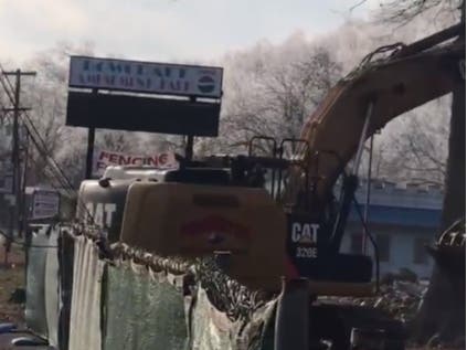 It's the end of an era as the iconic beloved family amusement park, Bowcraft, is now gone forever.