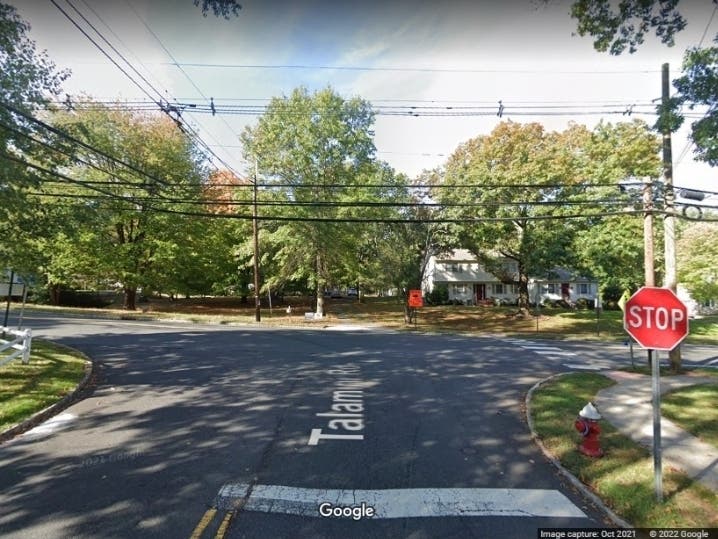 A 96-year-old Bridgewater man has died from injuries he received after crashing into a tree on Friday night.