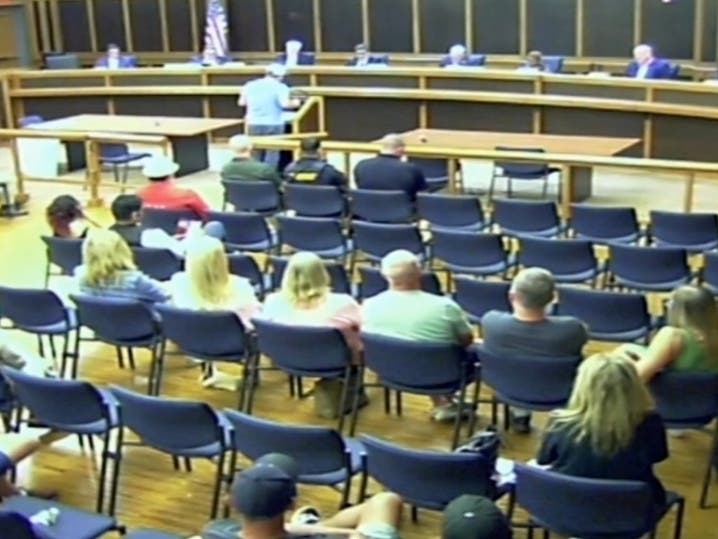 Patrons speak at the Bridgewater Council meeting in defense of the Green Knoll Grill's outdoor music.