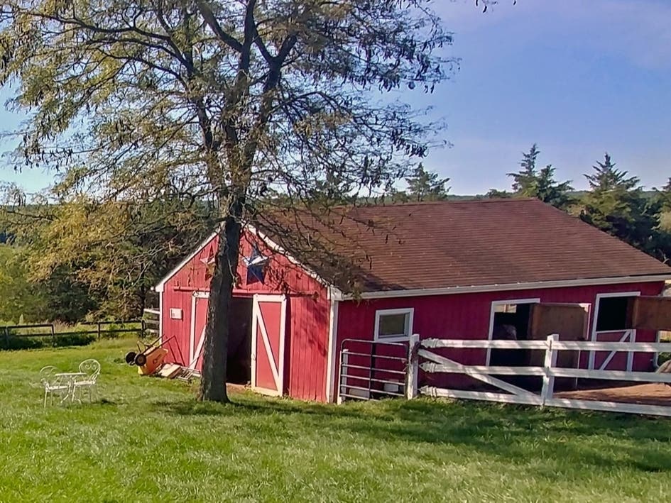 “We are wrapping up the work on Hillsborough’s 2023 calendar and are seeking a few more scenic and seasonal photos from around town to be included,” announced Mayor Shawn Lipani.