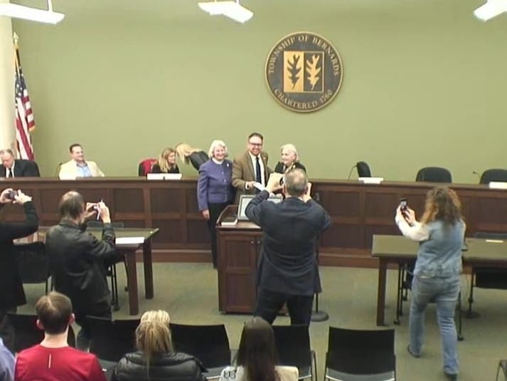 Mayor Andrew McNally with Basking Ridge Garden Club Presidents Agnes Baily and Rose Salaki.