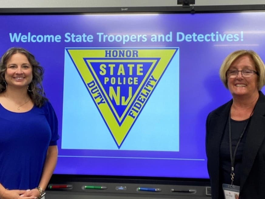 Safe+Sound Somerset’s Jenny DePaul, Manager of Crisis Response and Sue Rivera, Director of Advocacy and Crisis Response at training for New Jersey State Troopers on non-fatal strangulation in domestic and sexual violence.