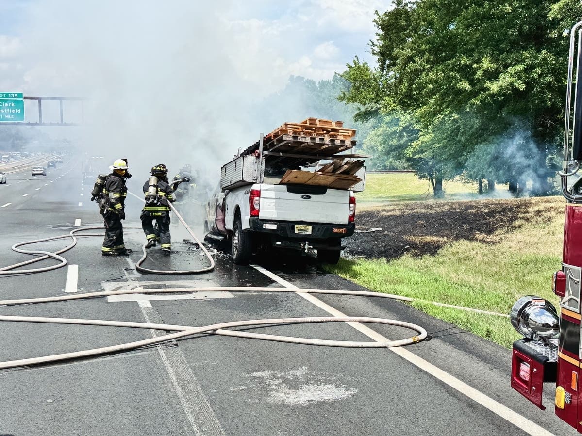Firefighters Battle Truck Fire On Garden State Parkway In Clark ...