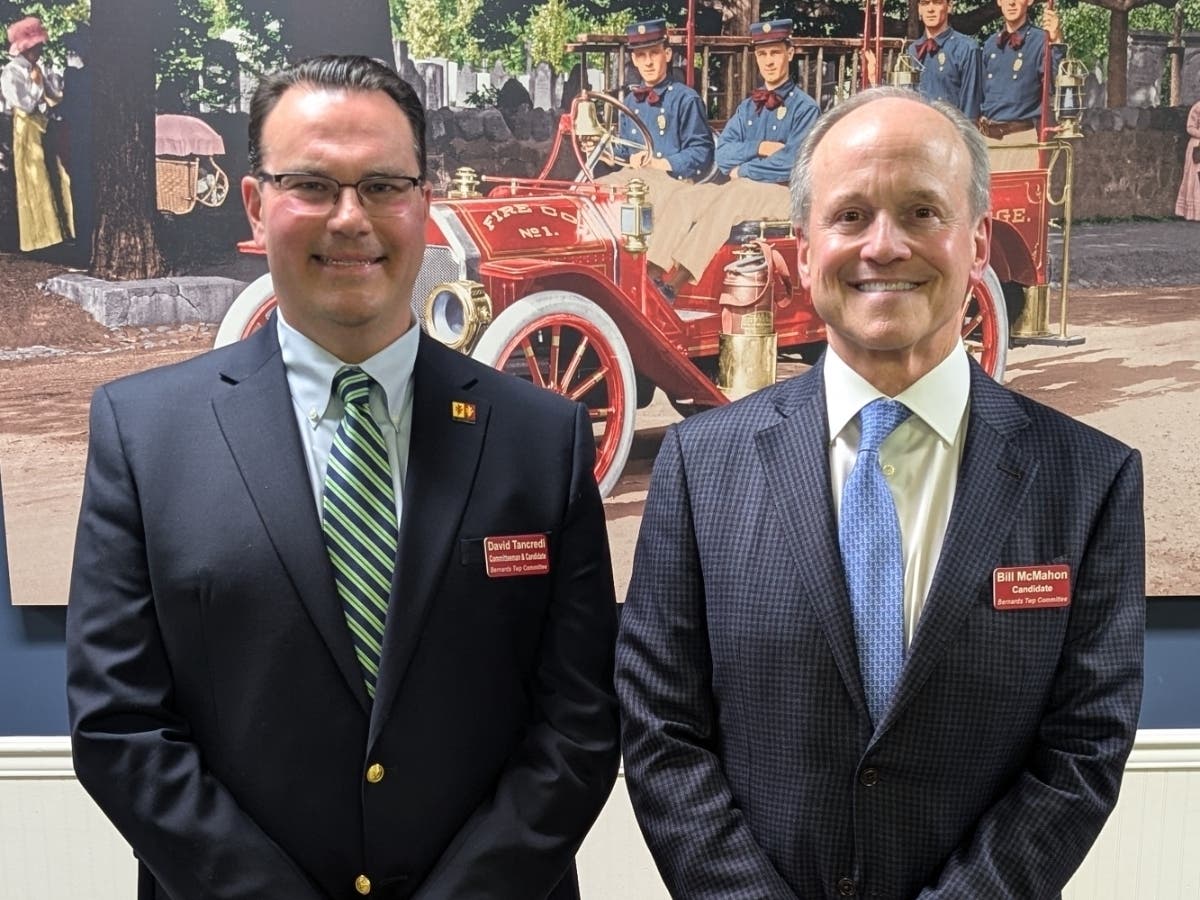 Bernards Township Committeeman David Tancredi and Hills Highland President Bill McMahon.