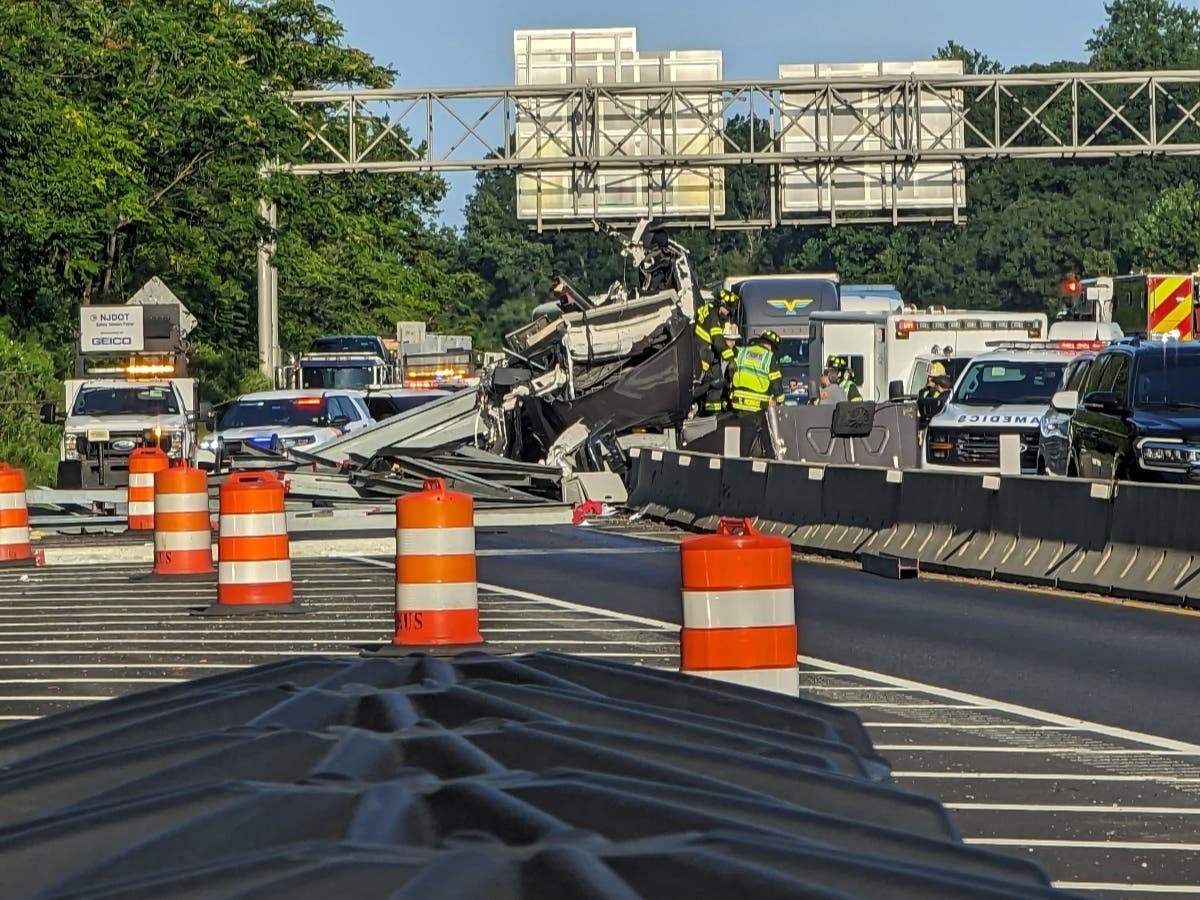 Trapped Driver Rescued From Tractor-Trailer Crash On I-78 In Bedminster ...