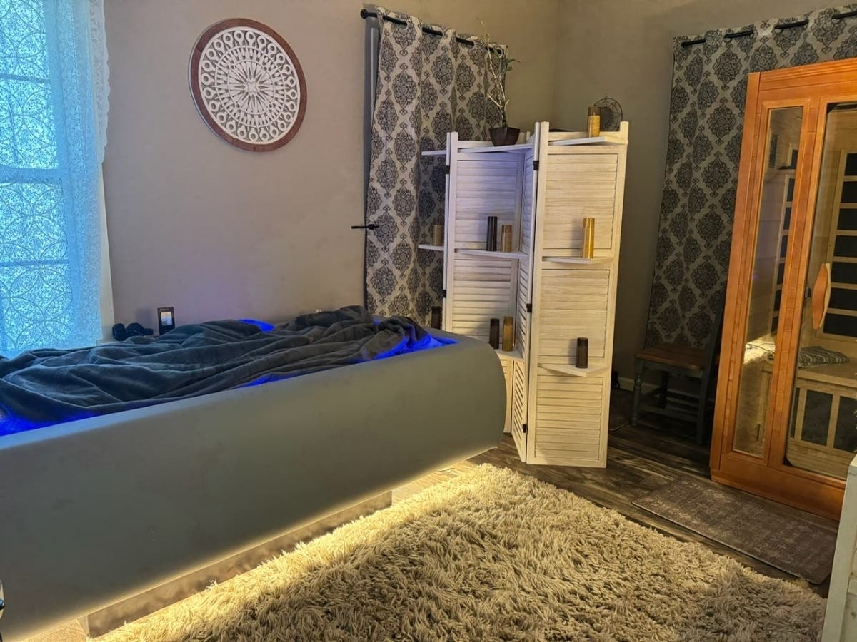 New Infrared Sauna, Dry Float Bed Help To Heal, Detox At