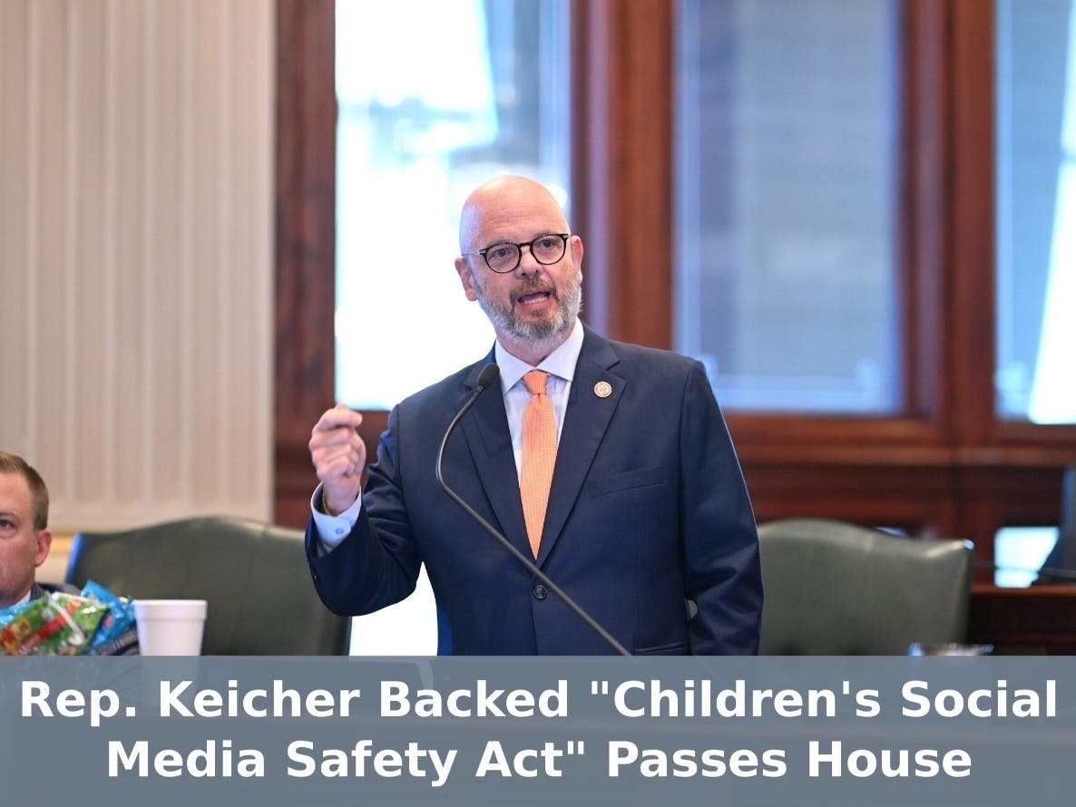State Rep. Jeff Keicher speaks on the floor of the Illinois House of Representatives.