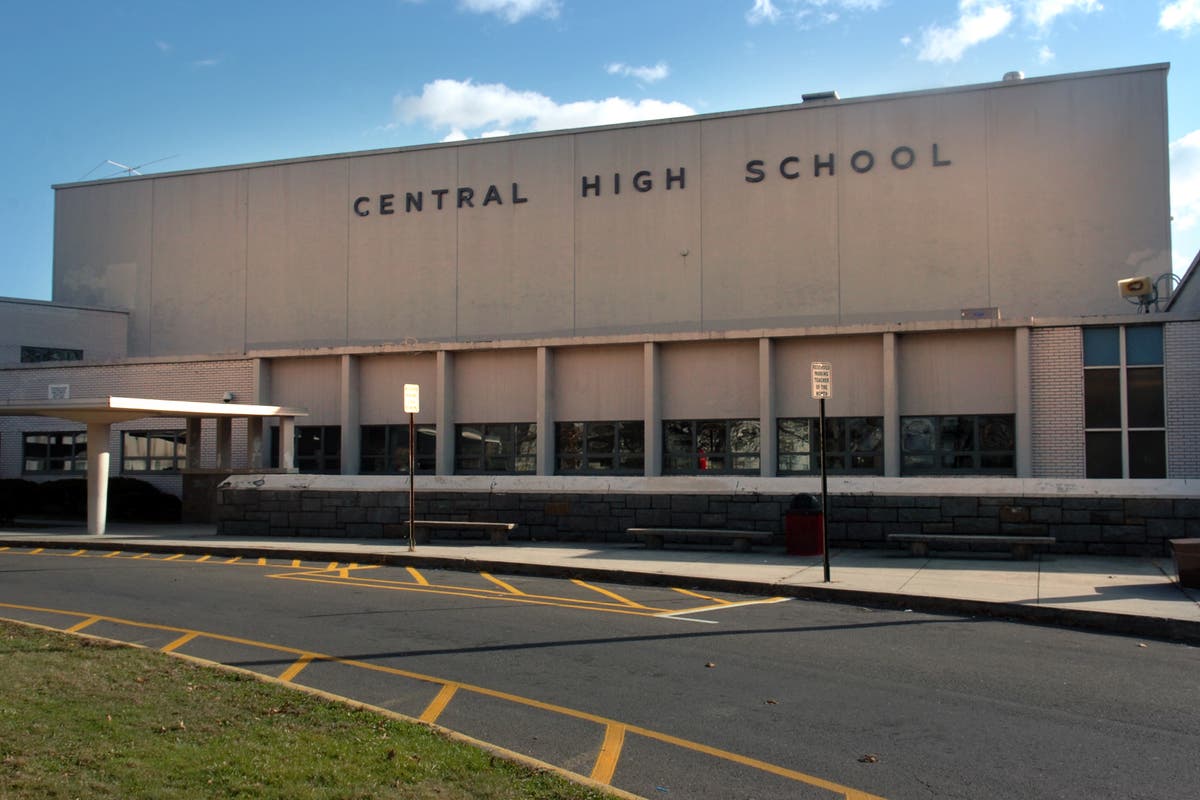 Central Named Among Connecticut s Best High Schools For 2017 U S News