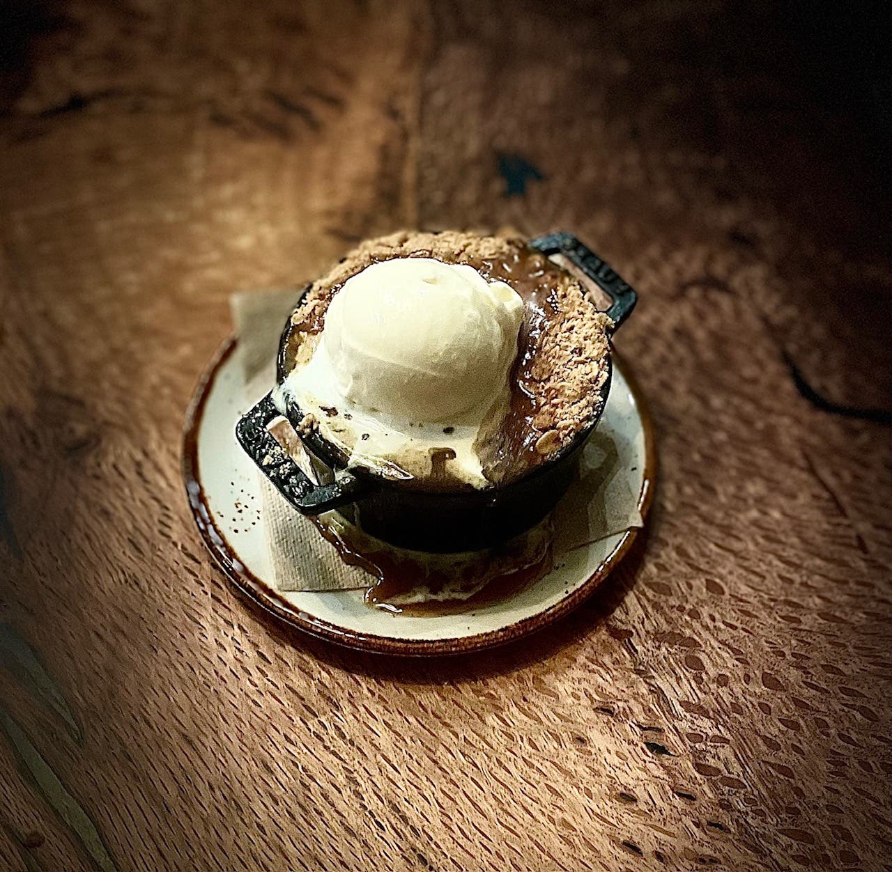 Farmhouse Apple Crisp. Photo Jill Weinlein