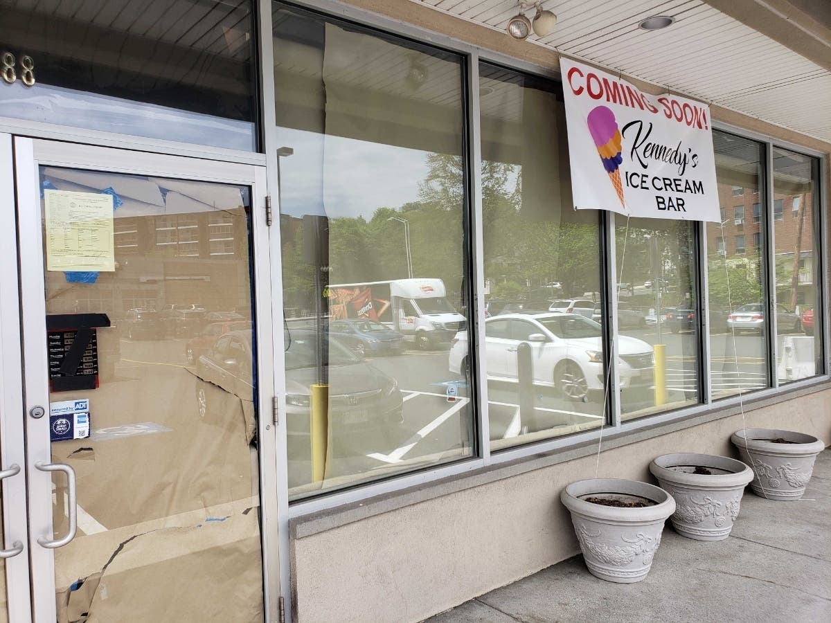 Kennedy's will be in the old Honey Dew spot.