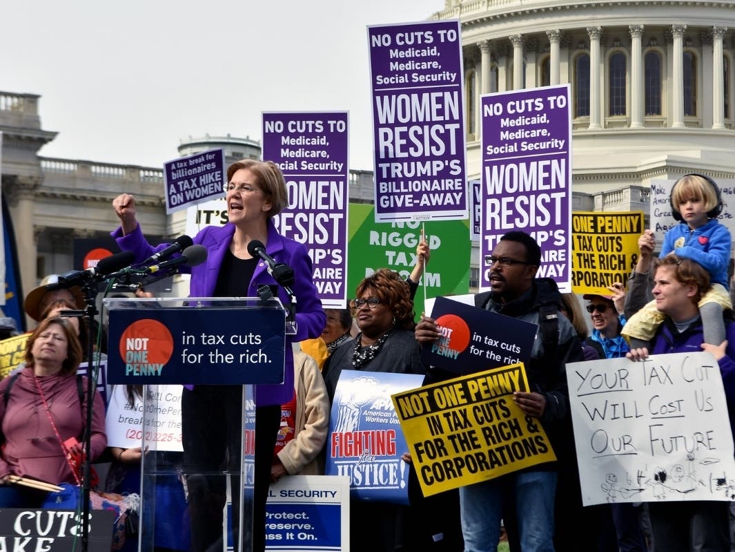 Elizabeth Warren, never shy in front of a microphone, was a winner in the first Democratic presidential debate.
